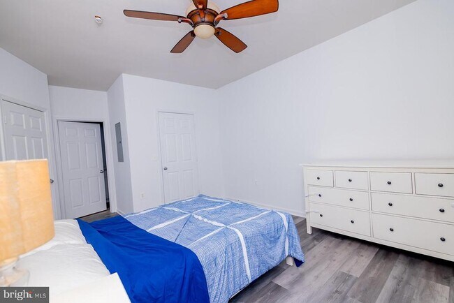 Building Photo - 11373 Aristotle Dr