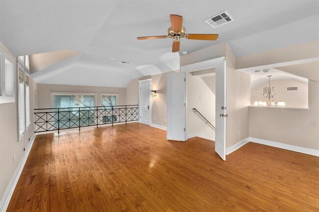 Building Photo - 1502 Murray Ln