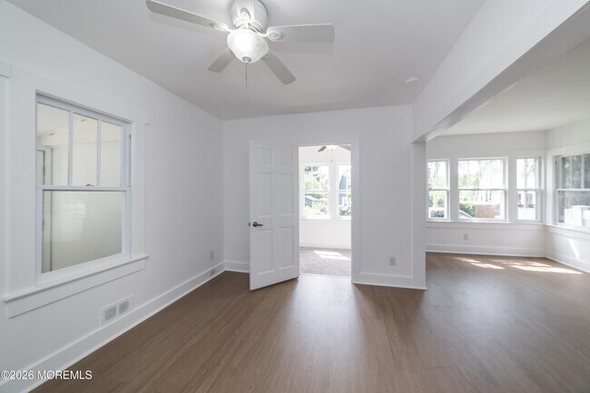 Building Photo - 92 Asbury Ave