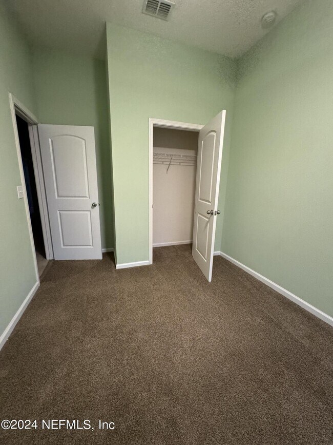 Building Photo - 13321 Low Tide Way