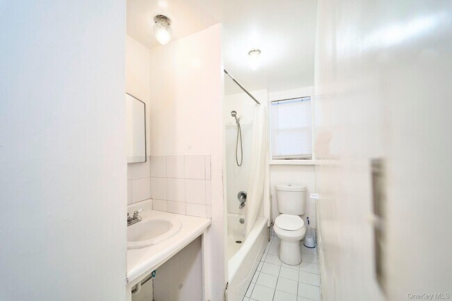 Building Photo - 10 Railroad Ave