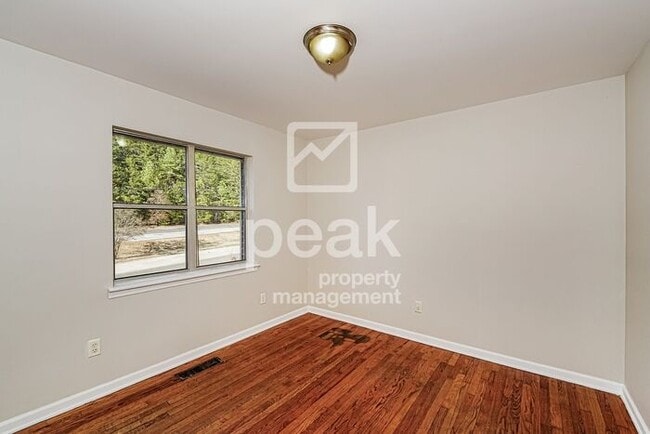 Building Photo - $1450! 3Bed/2Bath home in Center Point, AL! Ready now! FREE APPLICATION