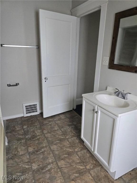 Building Photo - 10002 Parkview Ave