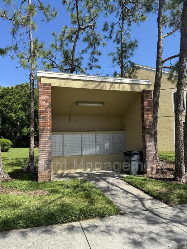 Building Photo - 12356 Berkeley Square Dr