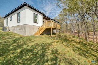 Building Photo - 121 Diamond Head Dr