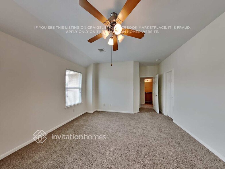 Building Photo - 810 Rosa Del Villa Ct