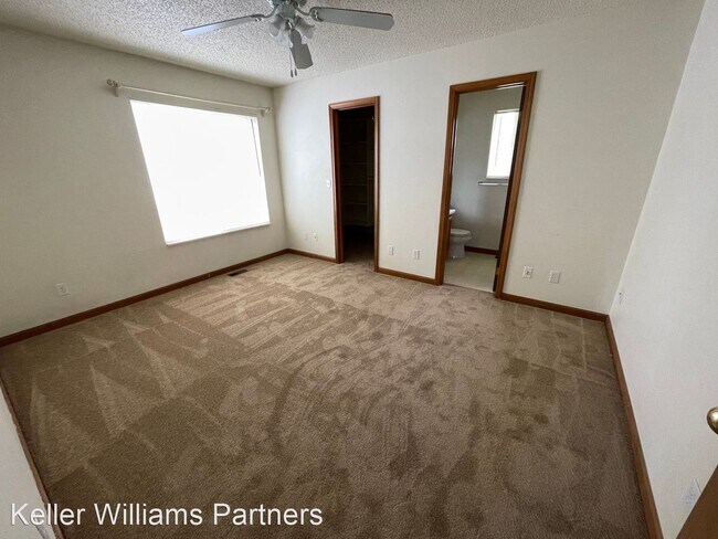 Building Photo - 5 br, 4 bath House - 960 Withington Dr