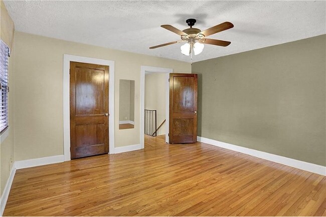 Building Photo - 5538 N College Ave