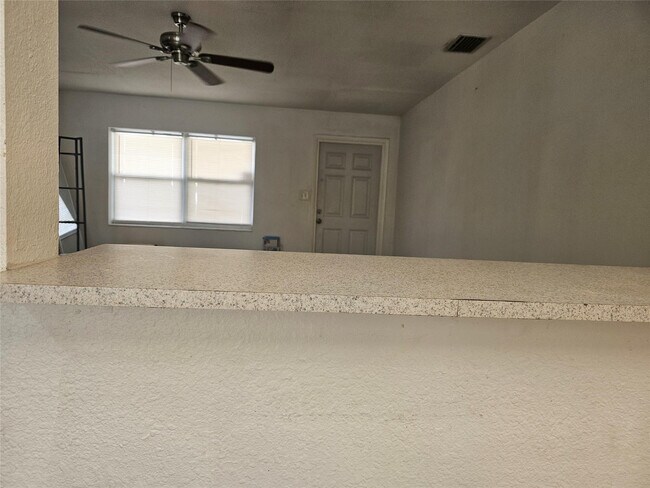 Building Photo - 307 Hernando St