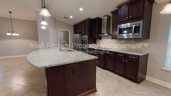 Building Photo - 68 Benvolio Wy