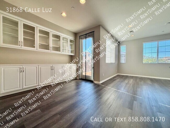 Building Photo - 31868 Calle Luz