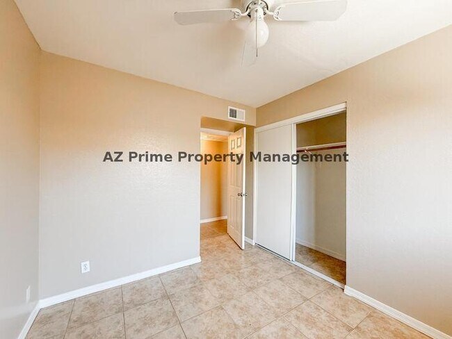 Building Photo - 7101 N 36th Ave