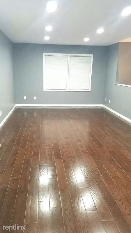 Building Photo - 2 br, 1 bath Townhome - 13 1/2 Morningside Dr