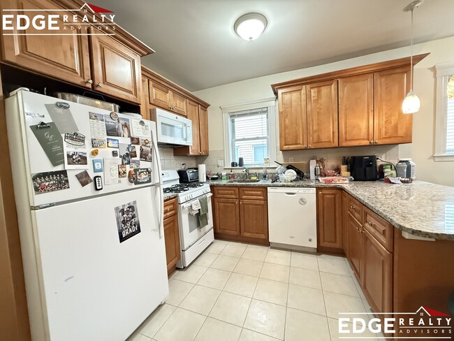Building Photo - 29 Belknap St