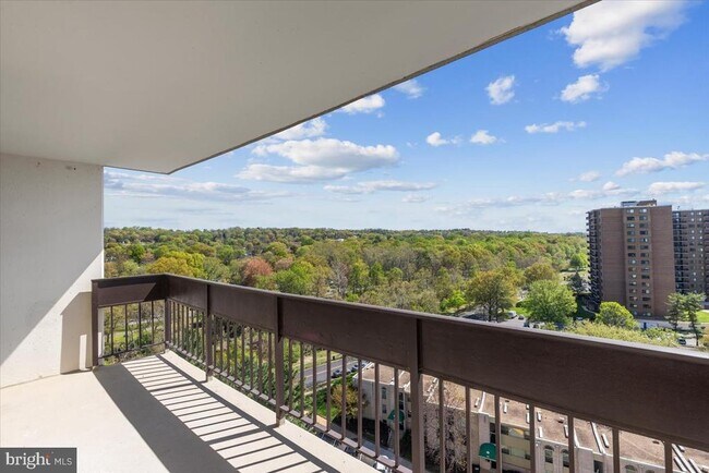 Building Photo - 5300 Holmes Run Pkwy