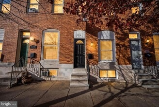 Building Photo - 328 S Macon St.