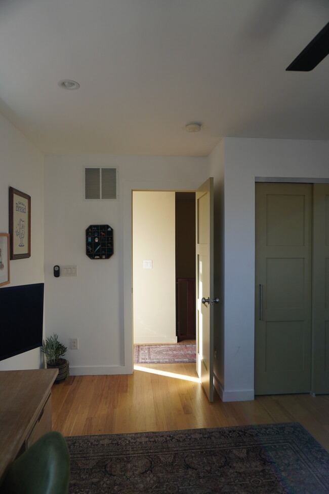 Office/Bedroom - 4313 Vrain St