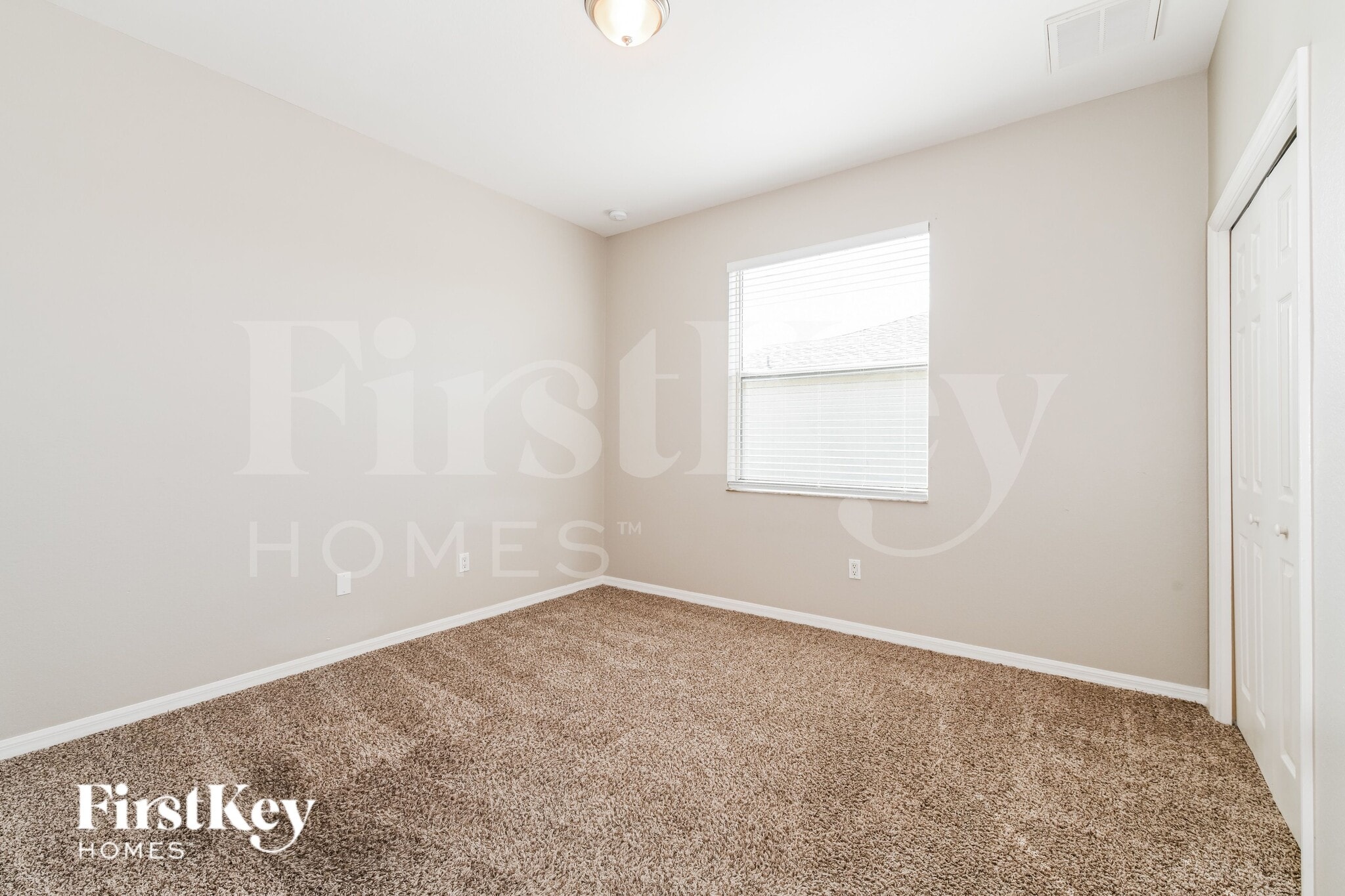 Building Photo - 2017 NE 19th Terrace