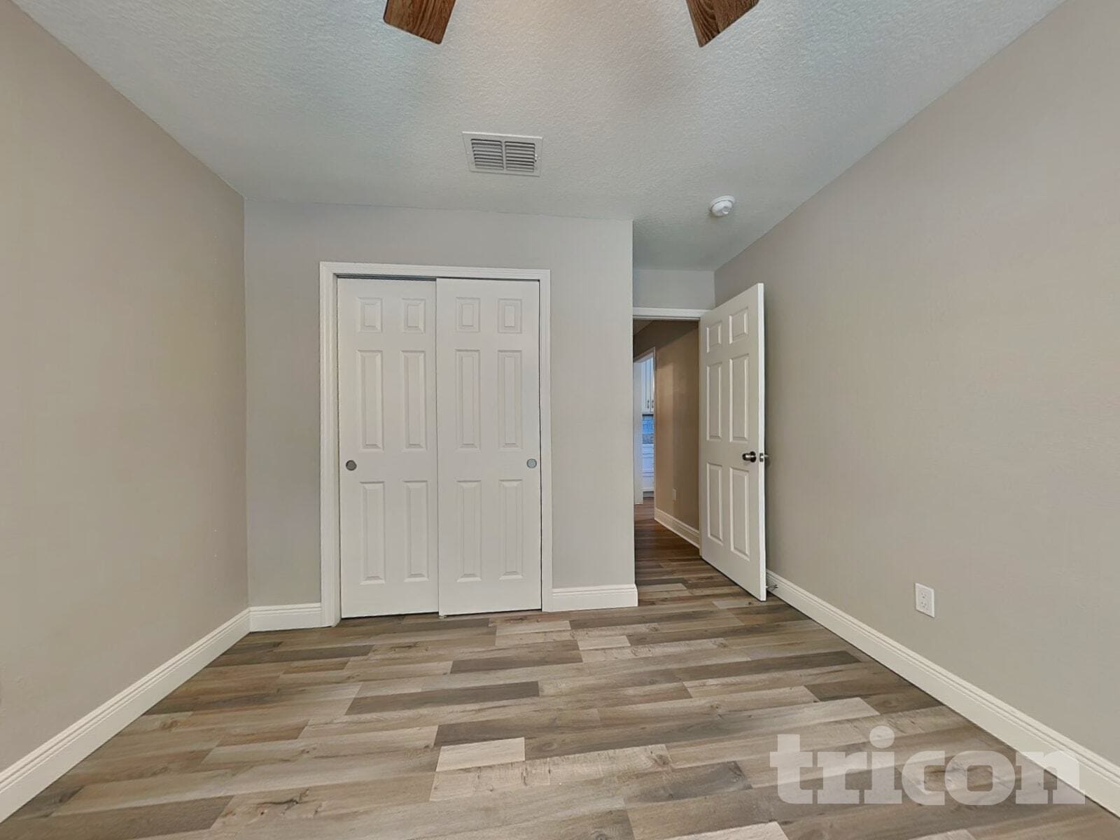 Building Photo - 6905 N 19th St