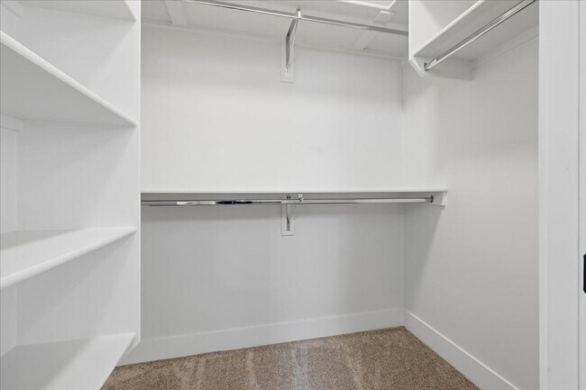 Building Photo - Heart of Eagle 3 Bed 2.5 Bath