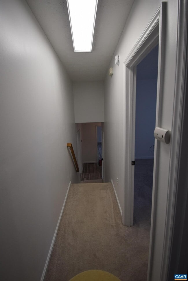 Building Photo - 3364 Dogwood Dr