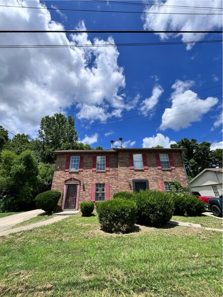 Primary Photo - 1338 Bellshire Terrace Dr