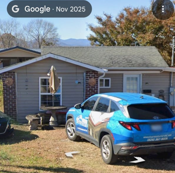 Building Photo - 556 E Yancey St