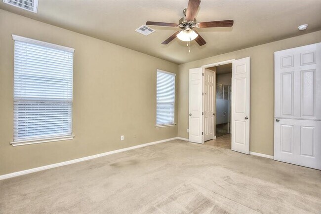 Building Photo - 1232 Clearwing Cir