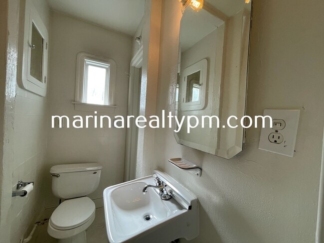 Building Photo - Coming Soon! Charming 3 bedroom, 2 bathroom home located in the Vista area near Vallejo High School