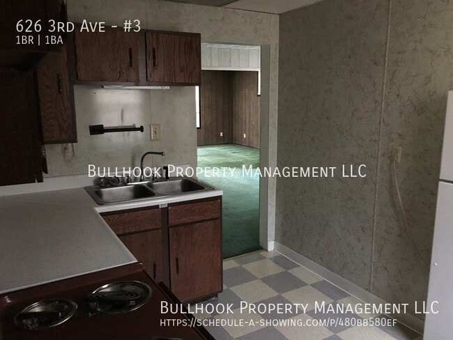 Building Photo - 626 3rd Ave
