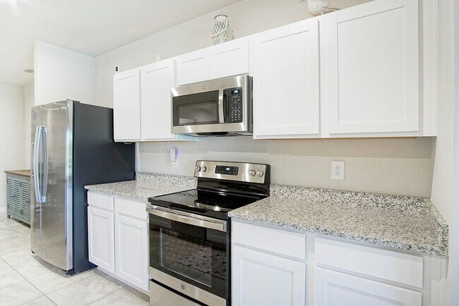 Building Photo - 266 Raspberry Rd