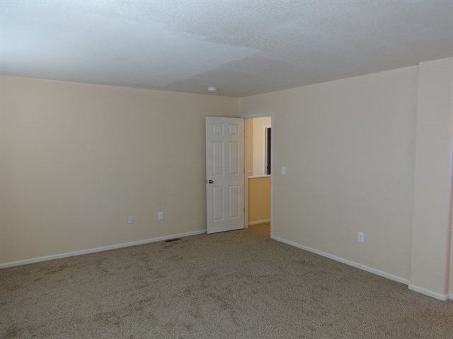 Building Photo - 6357 Old Divide Trl