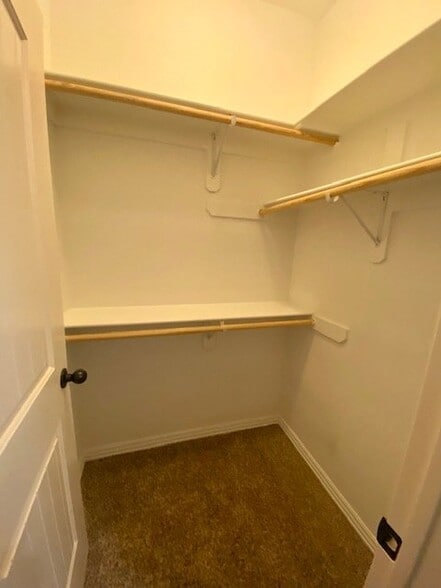 Building Photo - 1087 N Leverett Ave