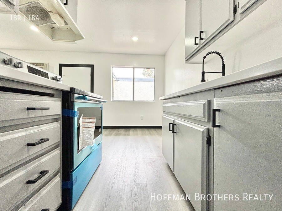 Building Photo - 8204 Langdon Ave