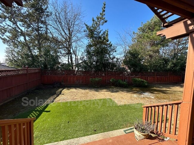 Building Photo - 1829 Nephi Dr