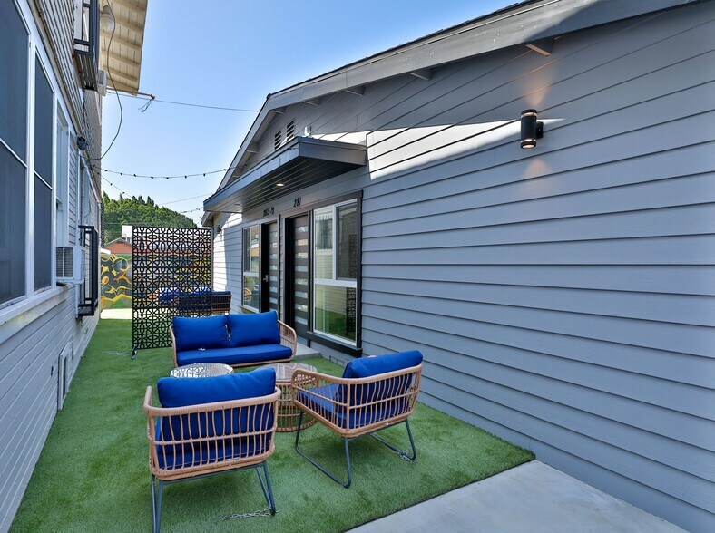 Building Photo - 2811 Menlo Ave