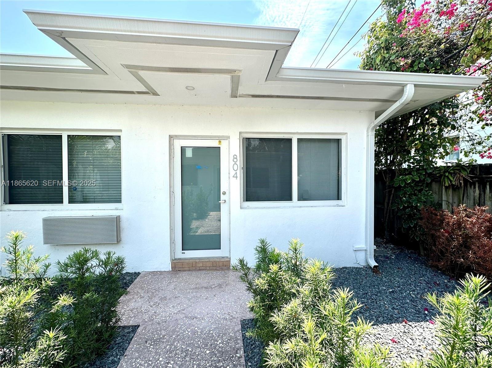 Building Photo - 800 85th St