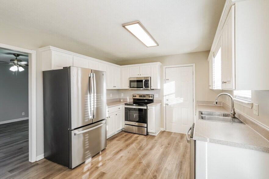 Building Photo - 1729 Cason Trail