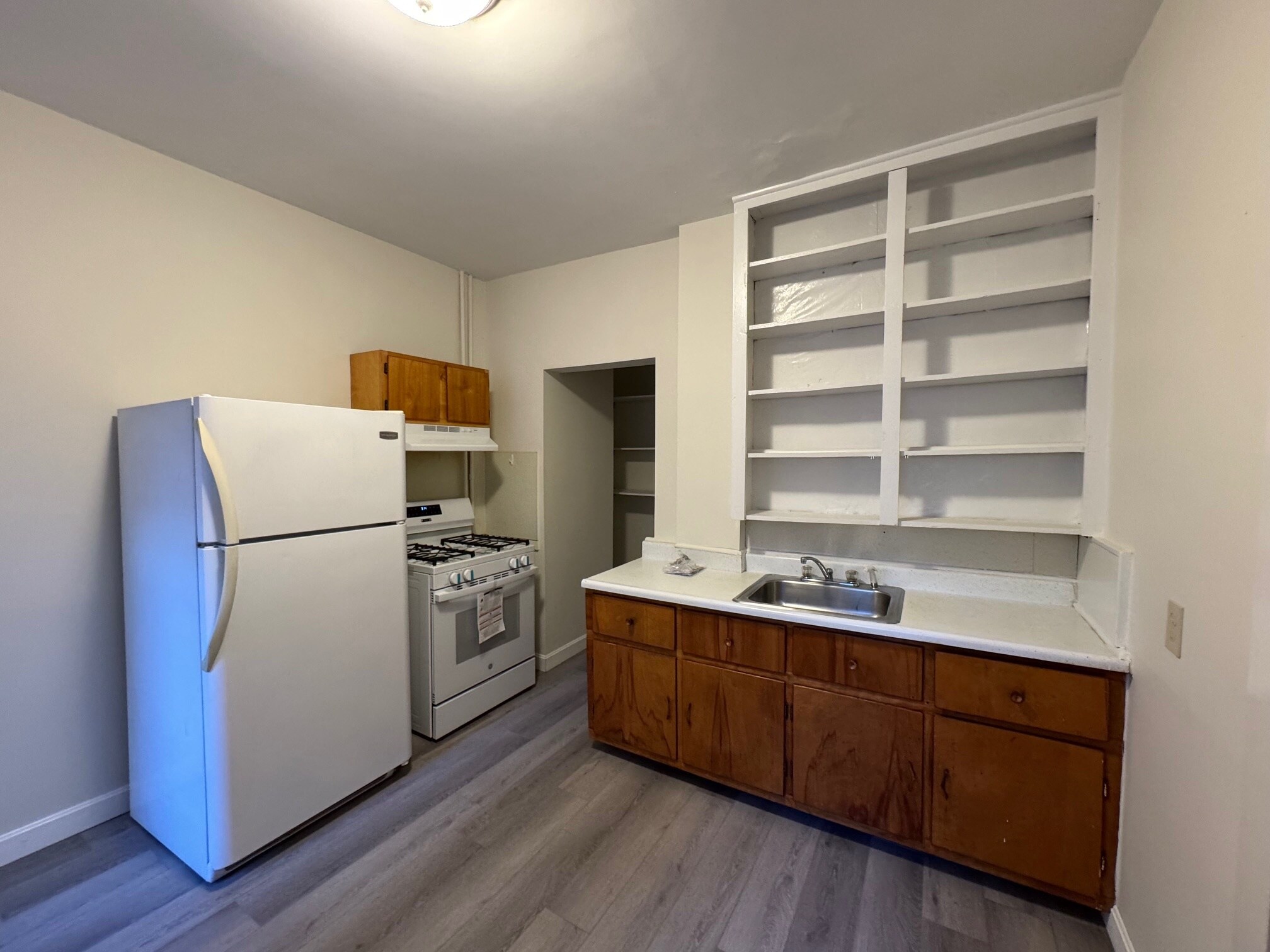 Building Photo - 250 Beacon St