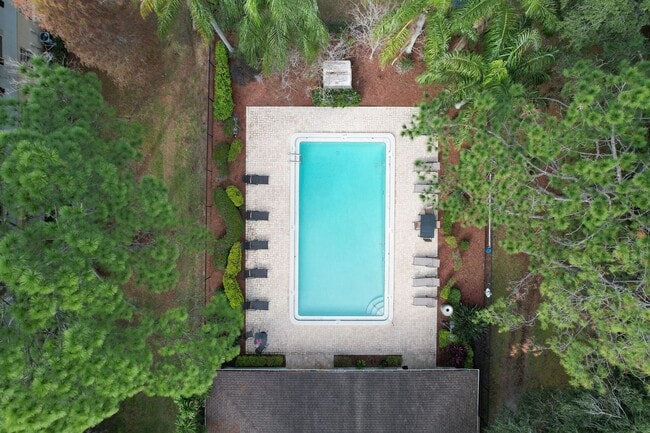 Building Photo - Two Bed - Two Bath - Gated Community