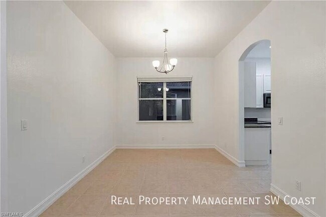 Building Photo - 7210 Bergamo Way