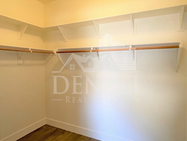 Building Photo - 21192 E Saddle Way