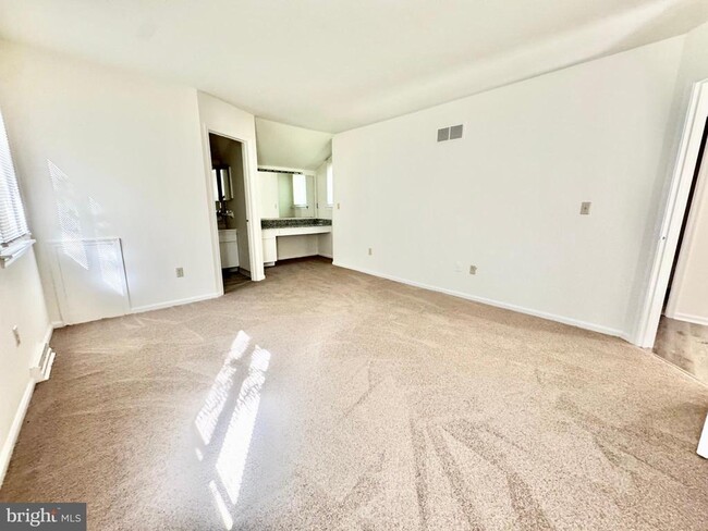 Building Photo - 1406 Woodmill Dr