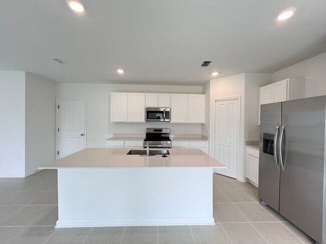 Building Photo - Perfect Home waiting for you!