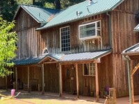 Building Photo - 10901 Redwood Hwy