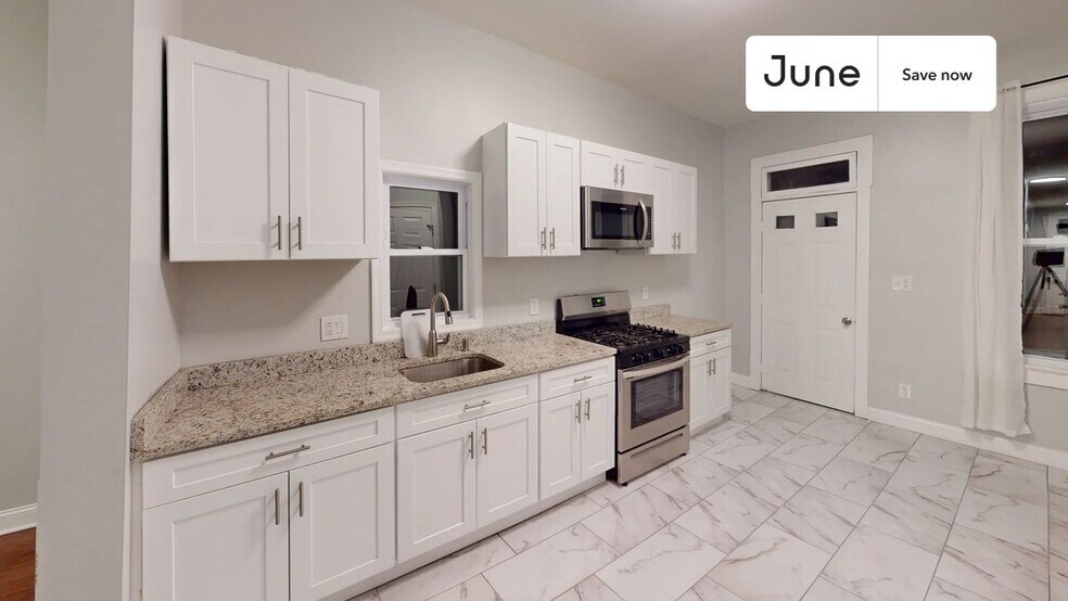 Building Photo - 2124 13th St SE