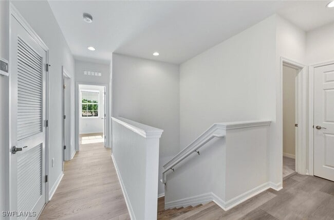 Building Photo - 10844 Alvara Way