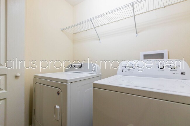 Building Photo - 1407 E Muriel St