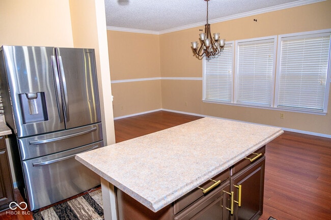 Building Photo - 10634 Cyrus Dr