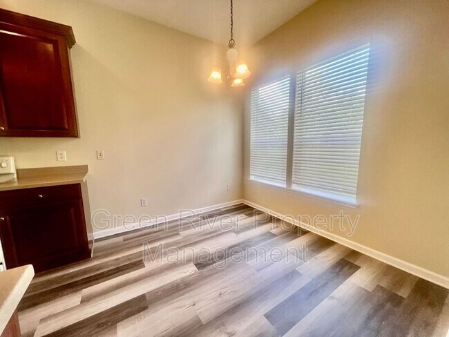 Building Photo - 2074 Heritage Oaks Ct